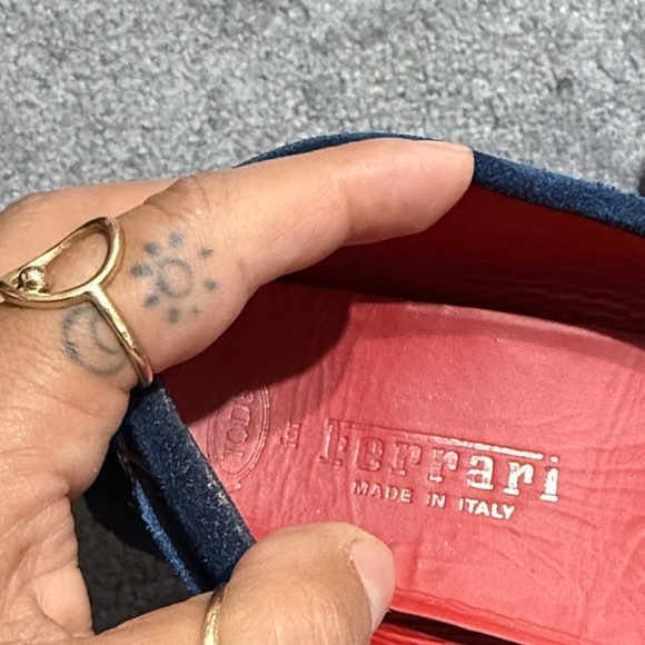 TOD's Ferrari Gommino Blue Suede
Driving Loafer - Picture 3 of 8